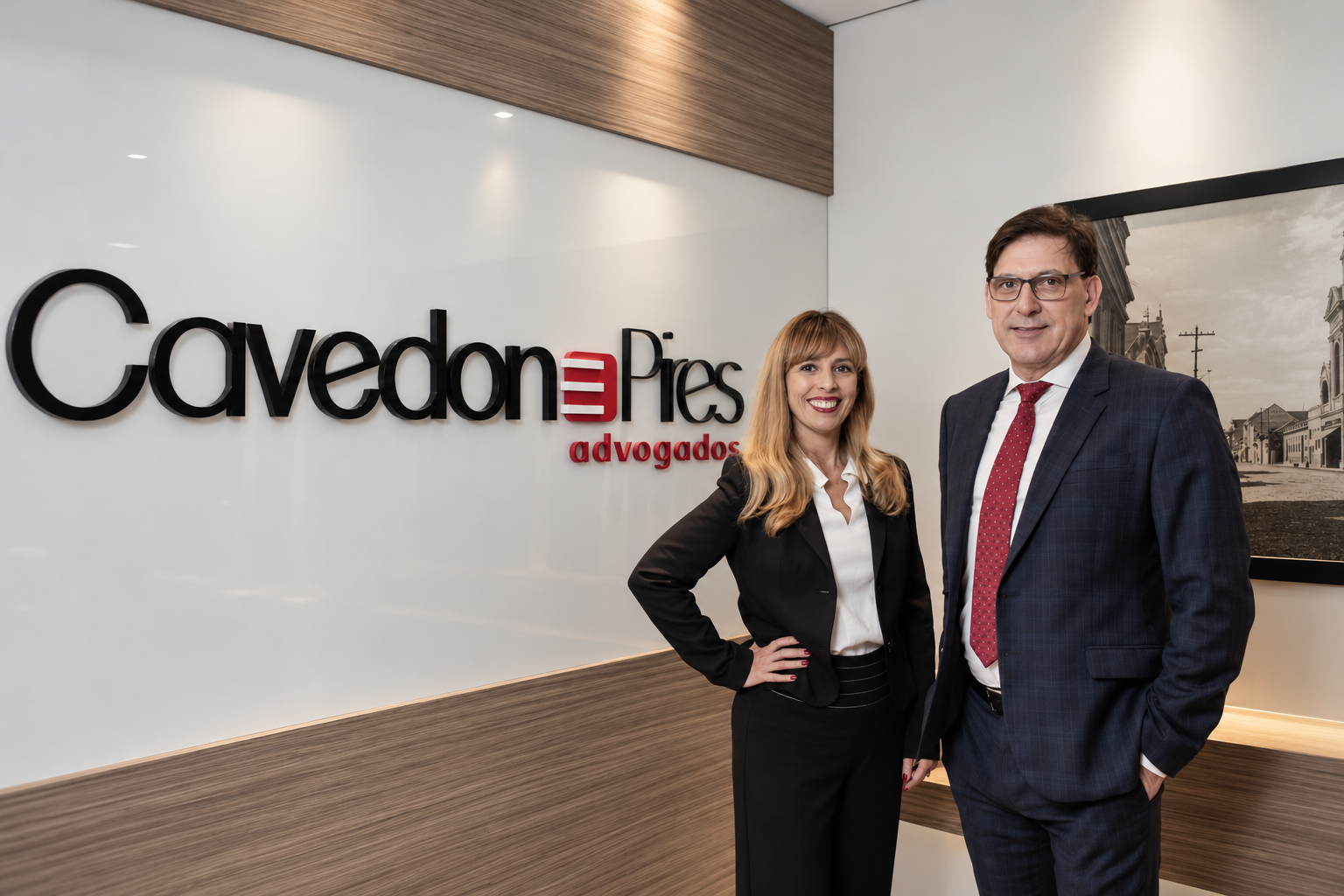 Equipe da Cavedon e Pires no escritório